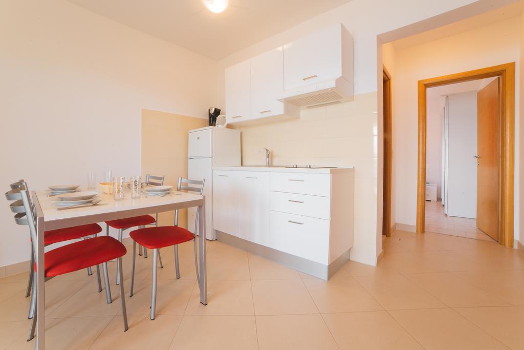 Apartments Sea View Omiš Buitenkant foto