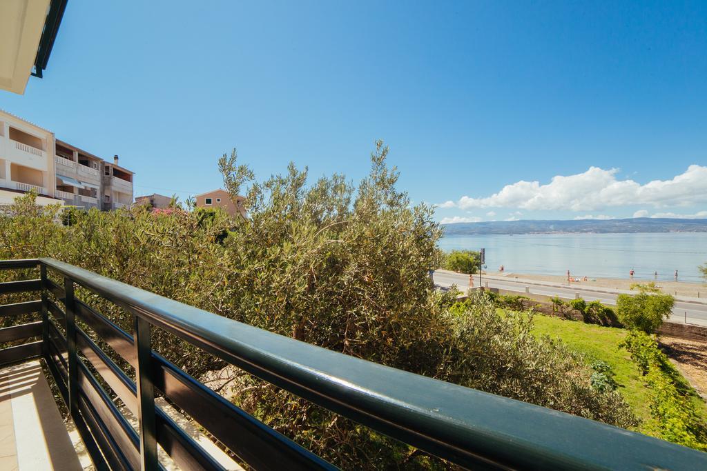Apartments Sea View Omiš Buitenkant foto
