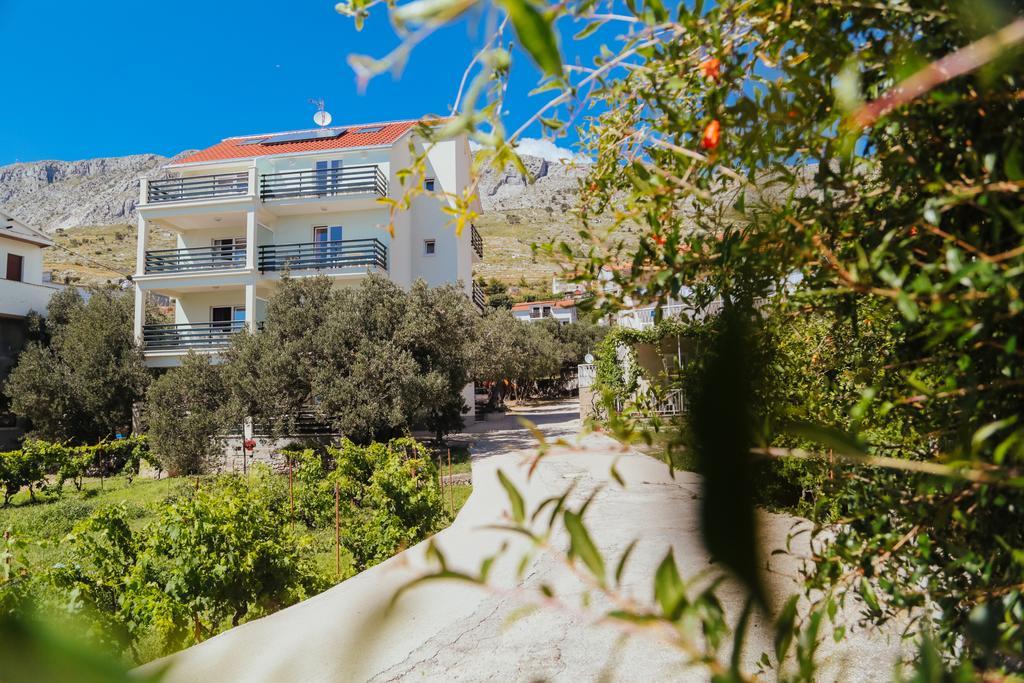 Apartments Sea View Omiš Buitenkant foto